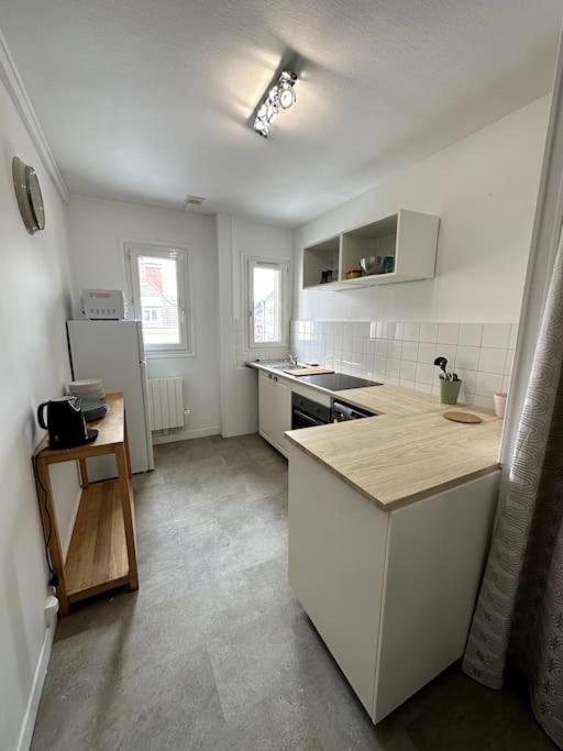 Francois Mitterrand 2 Apartment *